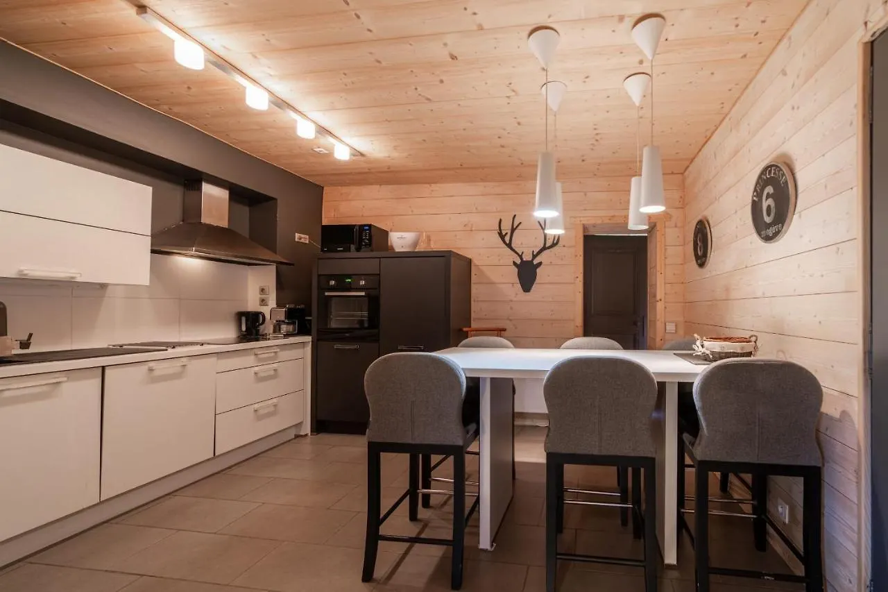 Belle Etoile Luxury Private Apartment メジェーヴ